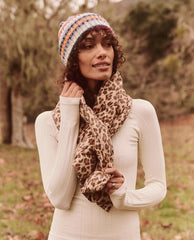 Accessories | Women The Great. The Down Quilted Puffer Scarf. Snow Leopard