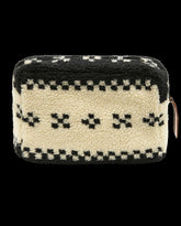 Accessories | Women The Great. The Sherpa Pouch. Black Geo