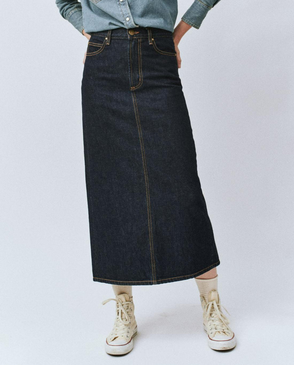 Denim | Women The Great. The Column Skirt. Midnight Rinse