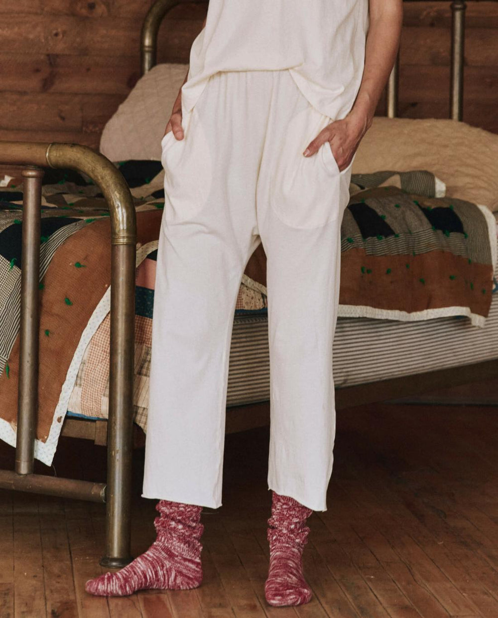 Sleep Bottoms | Women The Great. The Lounge Crop. Washed White