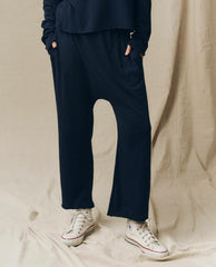 Sweatpants | Women The Great. The Jersey Crop. True Navy