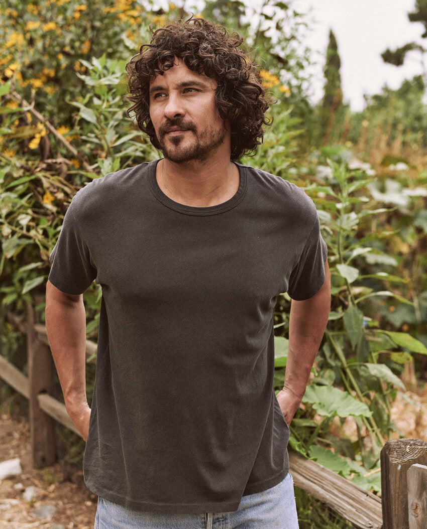 Tees & Sweats | Men The Great. The Men's Boxy Crew. Washed Black