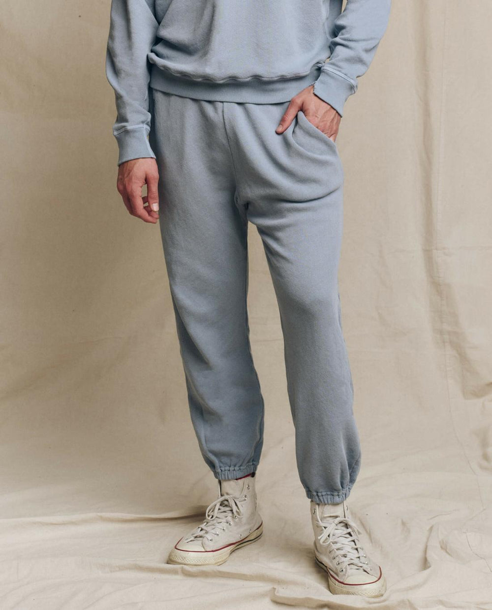 Tees & Sweats | Men The Great. The Men's Stadium Sweatpant. Solid Big Sky