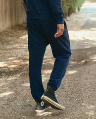 Tees & Sweats | Men The Great. The Men's Stadium Sweatpant. True Navy