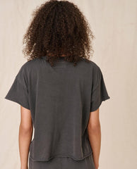 Tees | Women The Great. The Crop Tee. Solid Washed Black
