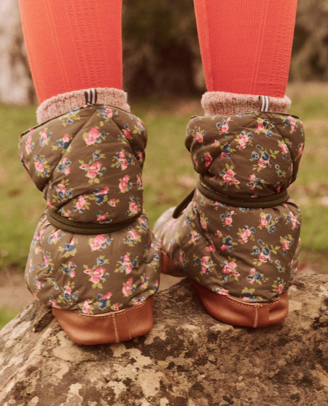 Accessories | Women The Great. The Down Quilted Puffer Slipper. Cypress Basin Floral