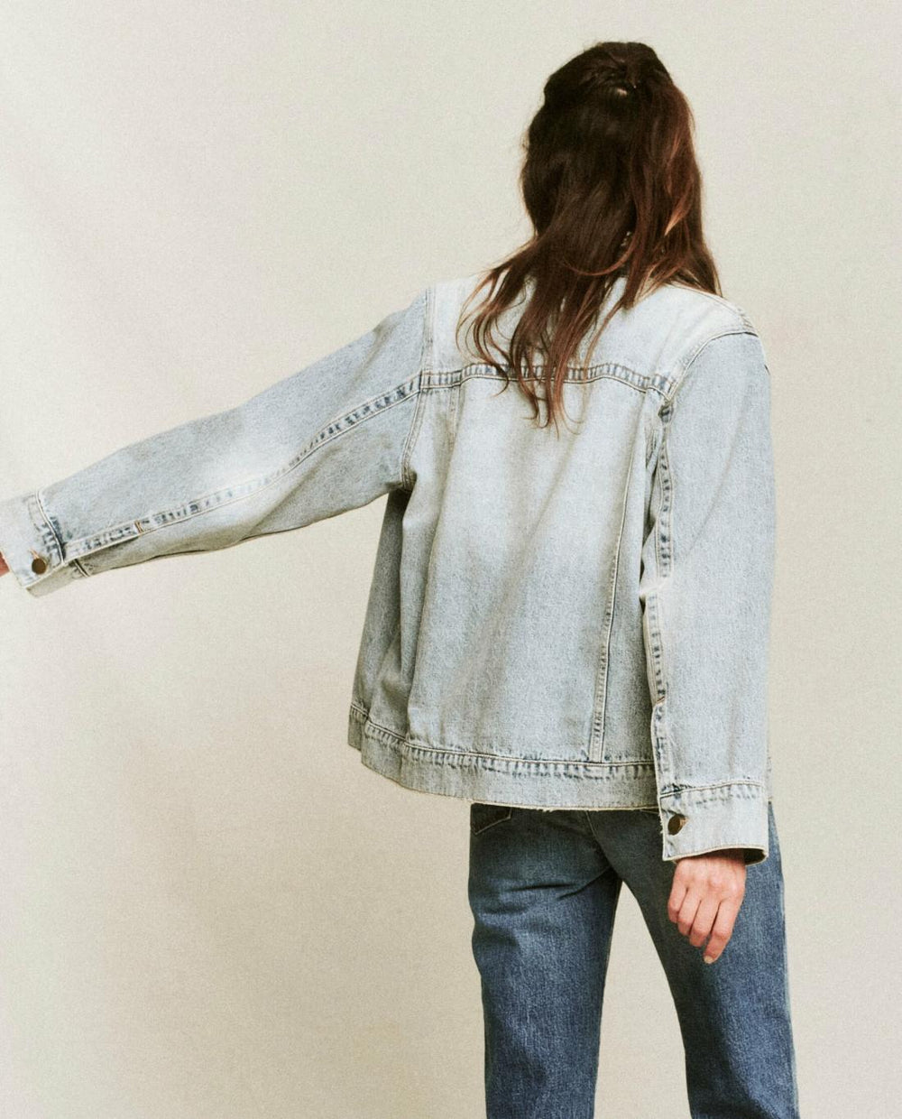 Jackets &amp; Outerwear | Women The Great. The Slouchy Jean Jacket. Derby Wash