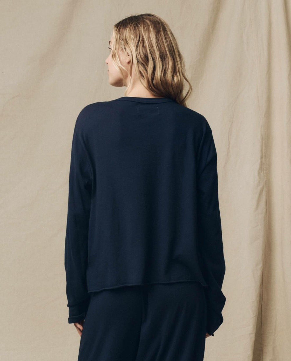 Long Sleeve Tees | Women The Great. The Long Sleeve Crop Tee. True Navy