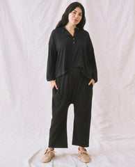 Long Sleeve Tees | Women The Great. The Shrunken Henley. Almost Black