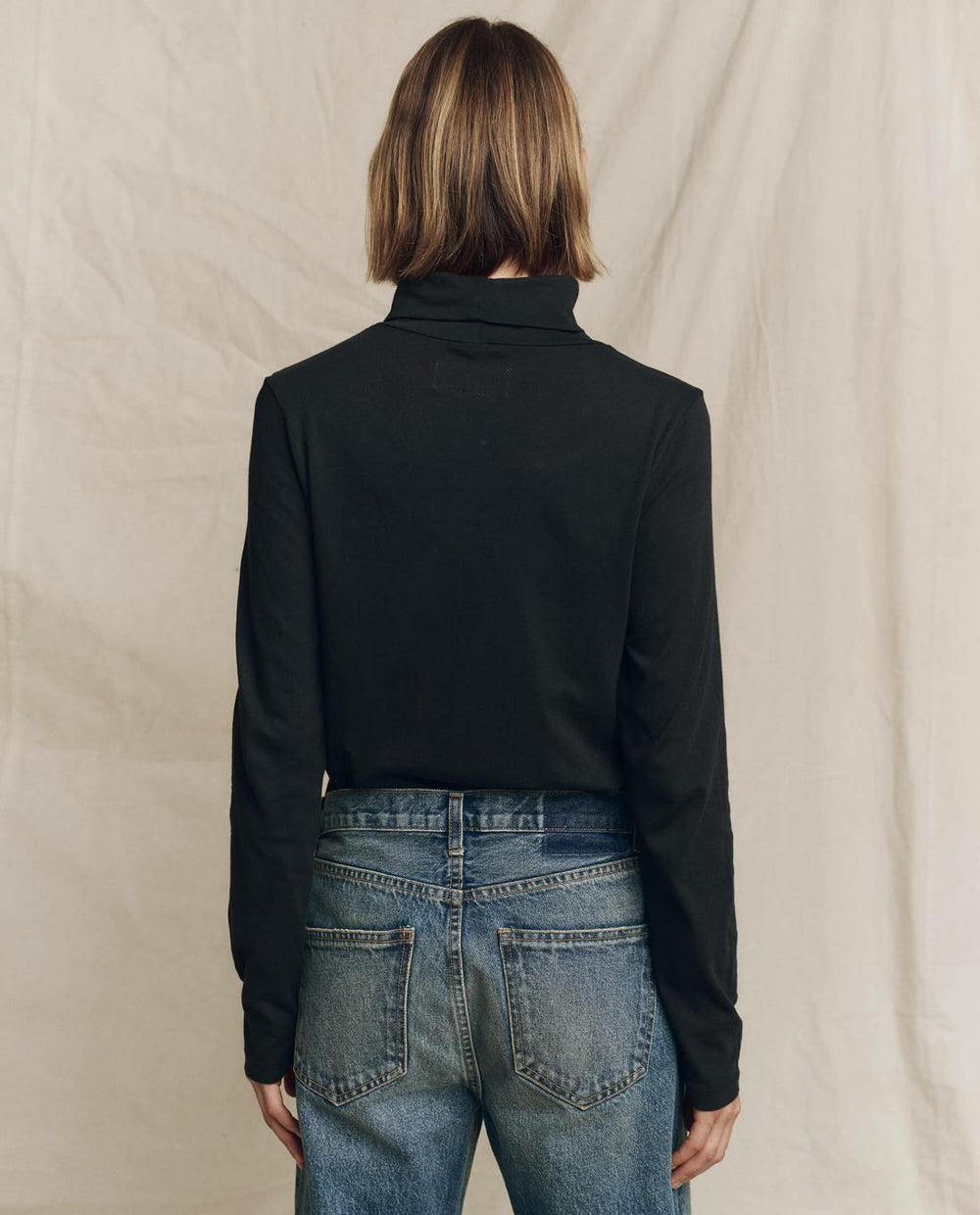 Long Sleeve Tees | Women The Great. The Turtleneck. Almost Black