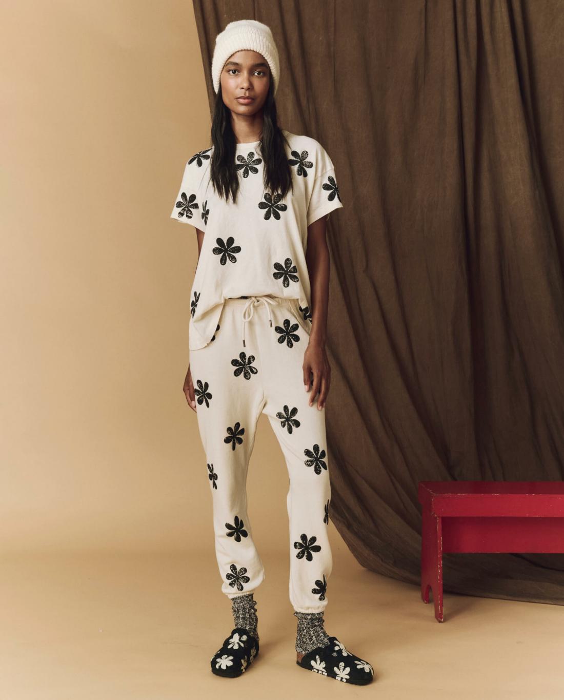 Novelty Tees &amp; Sweats | Women The Great. The Hand Stamped Boxy Crew. Washed White With Black Daisy