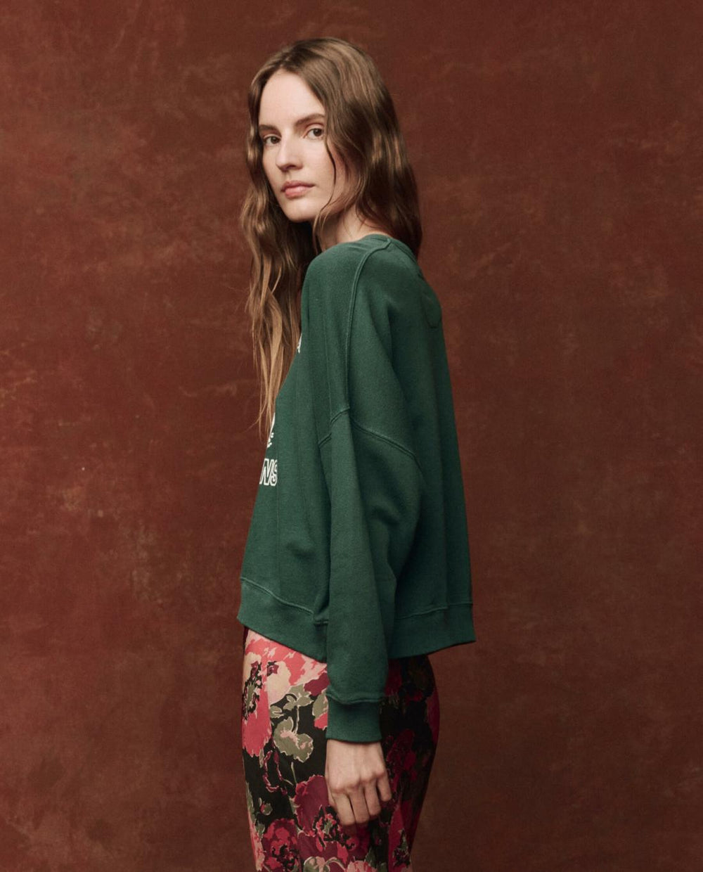 Novelty Tees &amp; Sweats | Women The Great. The Teammate Sweatshirt. Graphic Winter Pine With Great Smoky Mount