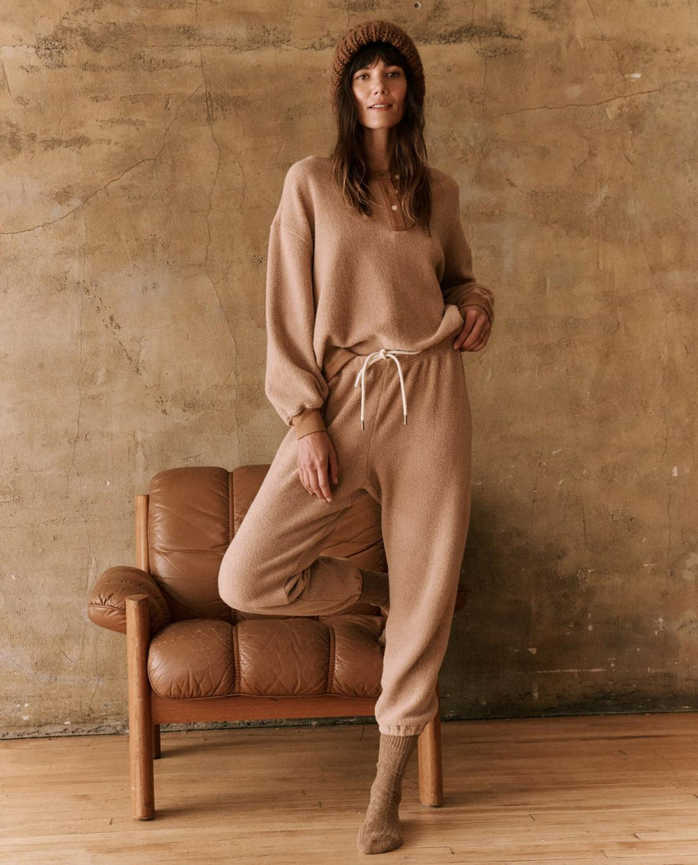Pants | Women The Great. The Fleece Stadium Sweatpant. Fawn