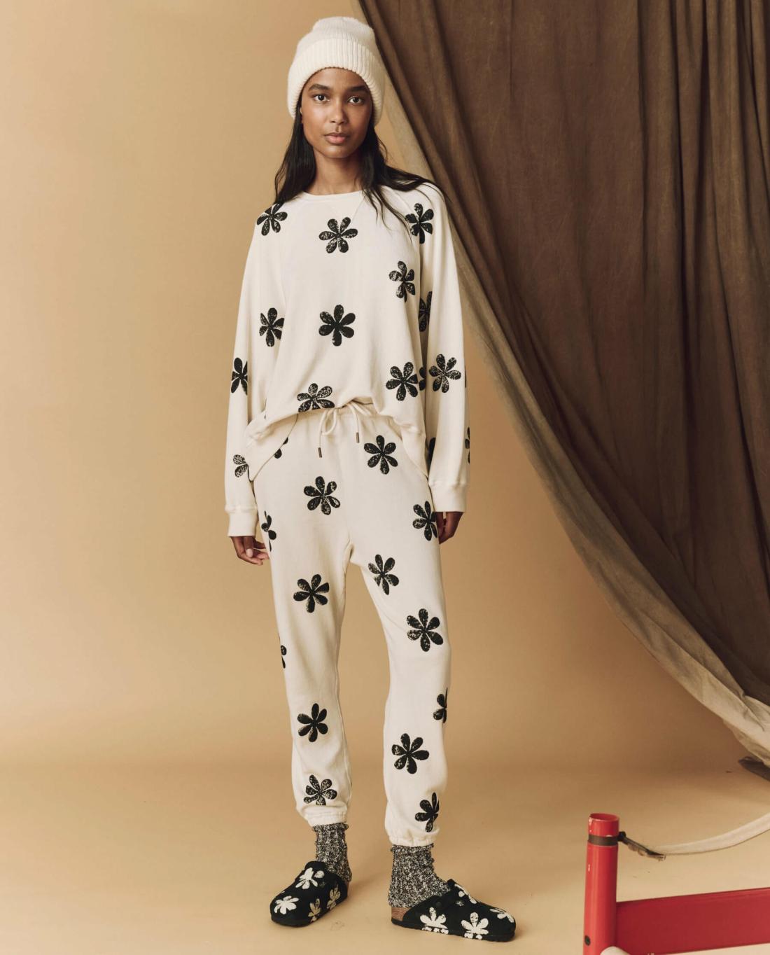 Pants | Women The Great. The Hand Stamped Stadium Sweatpant. Washed White With Black Daisy