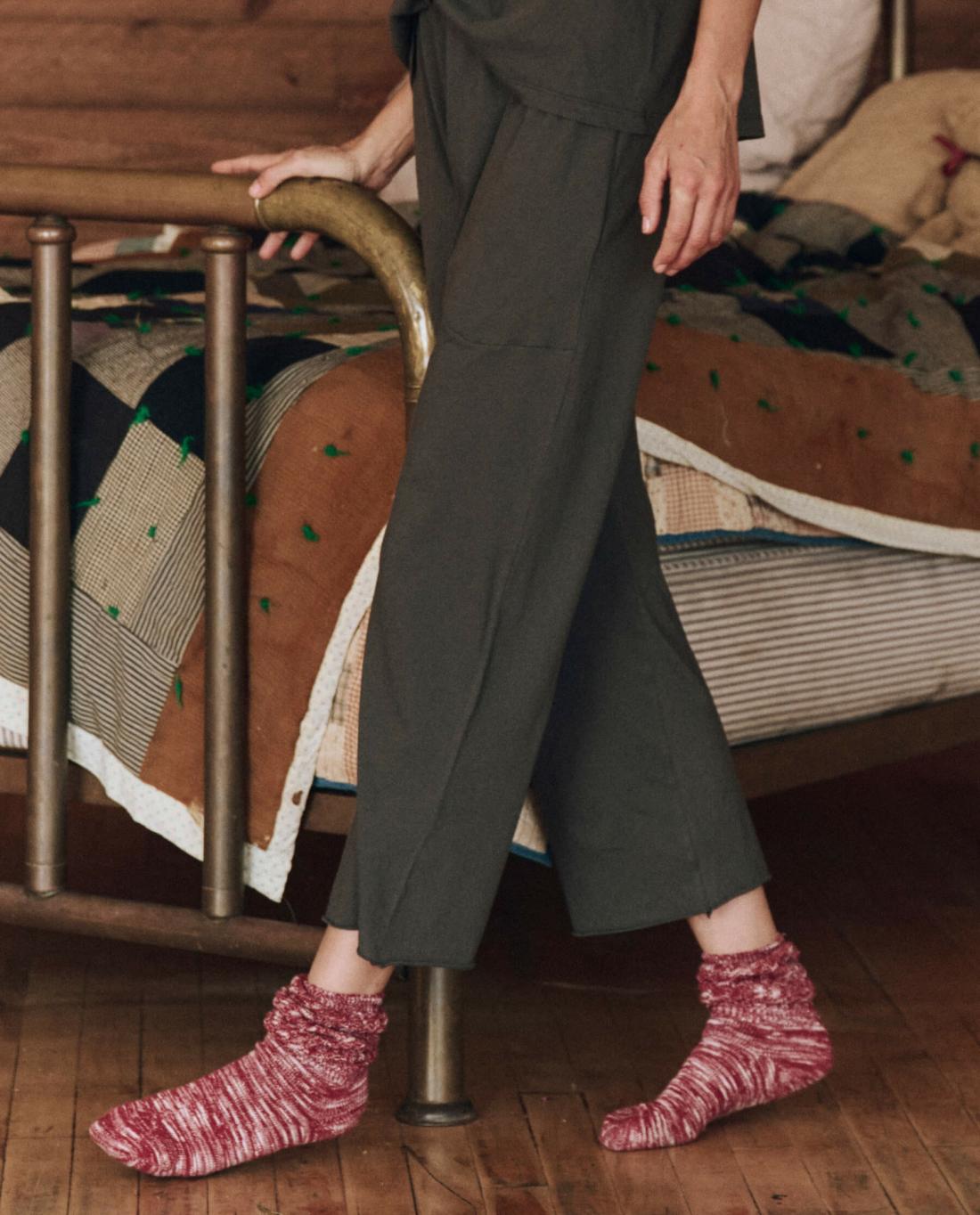 Sleep Bottoms | Women The Great. The Lounge Crop. Washed Black