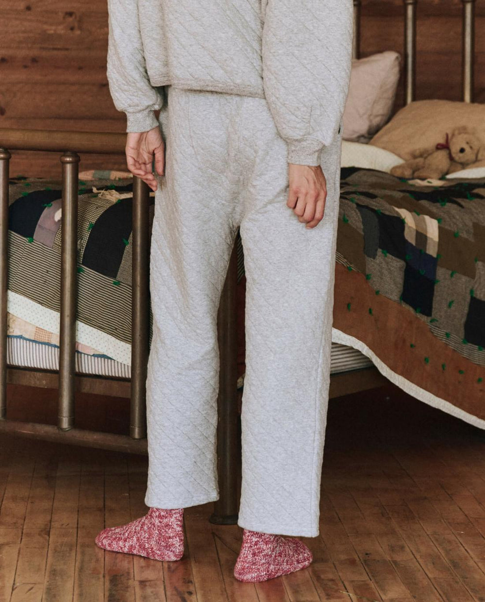 Sleep Bottoms | Women The Great. The Quilted Pajama Pant. Heather Grey