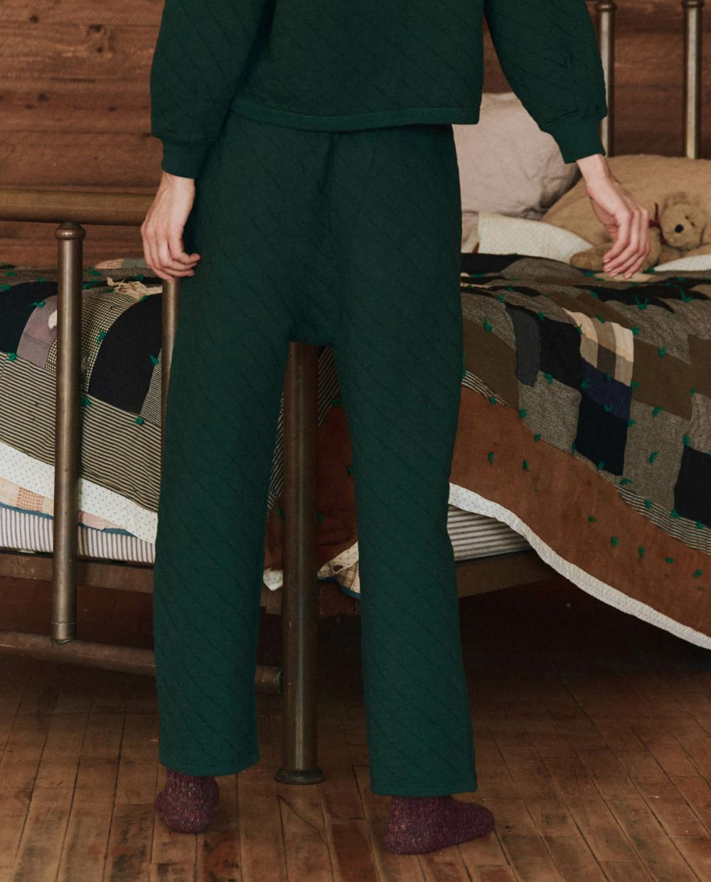 Sleep Bottoms | Women The Great. The Quilted Pajama Pant. Pine