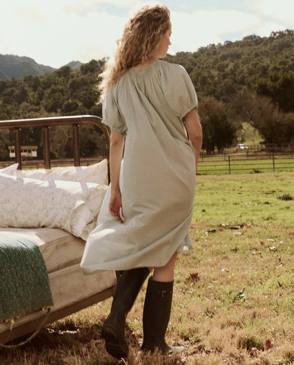 Sleep Dresses | Women The Great. The Smocked Sleep Dress. Blue Star Print