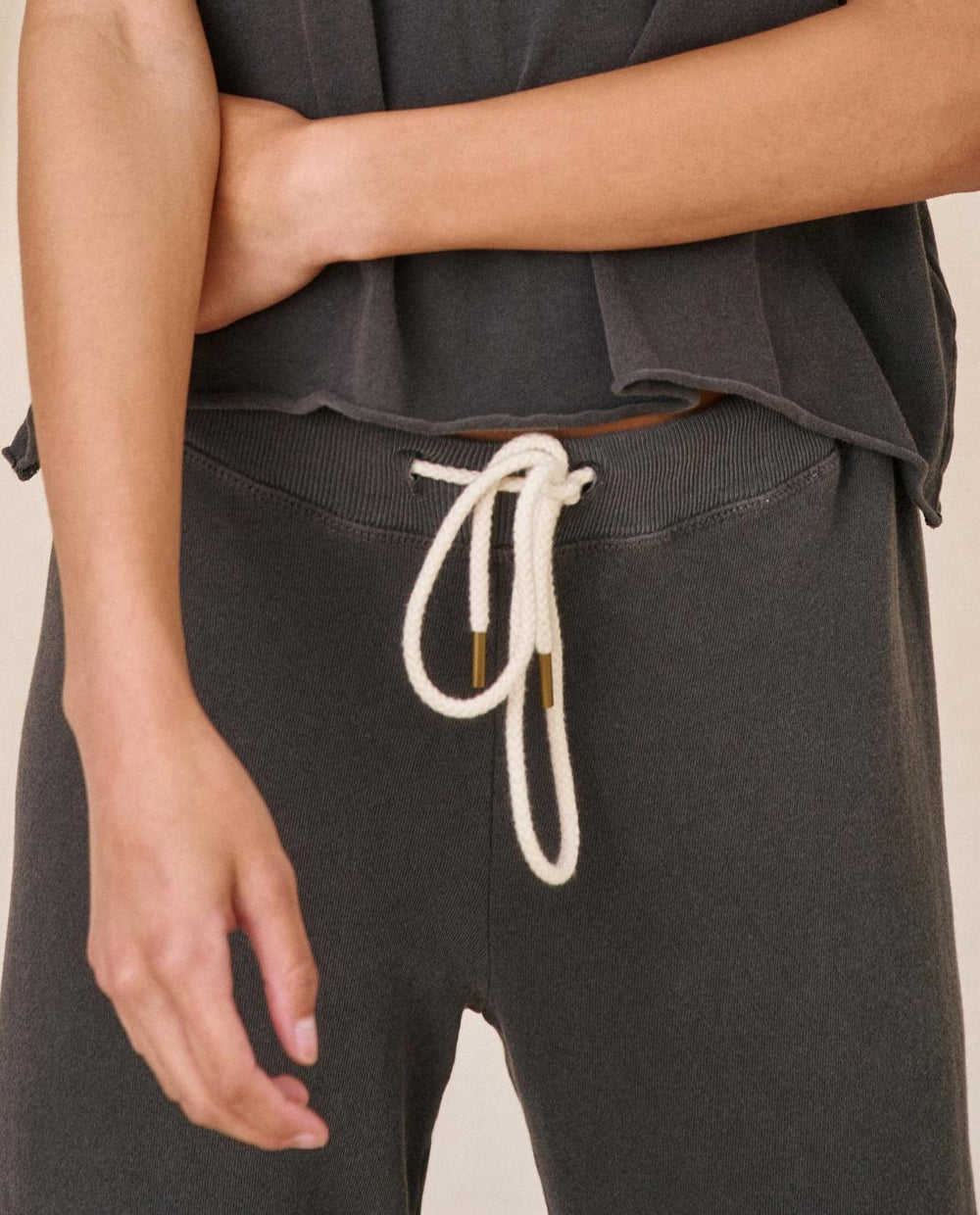 Sweatpants | Women The Great. The Cropped Sweatpant. Washed Black