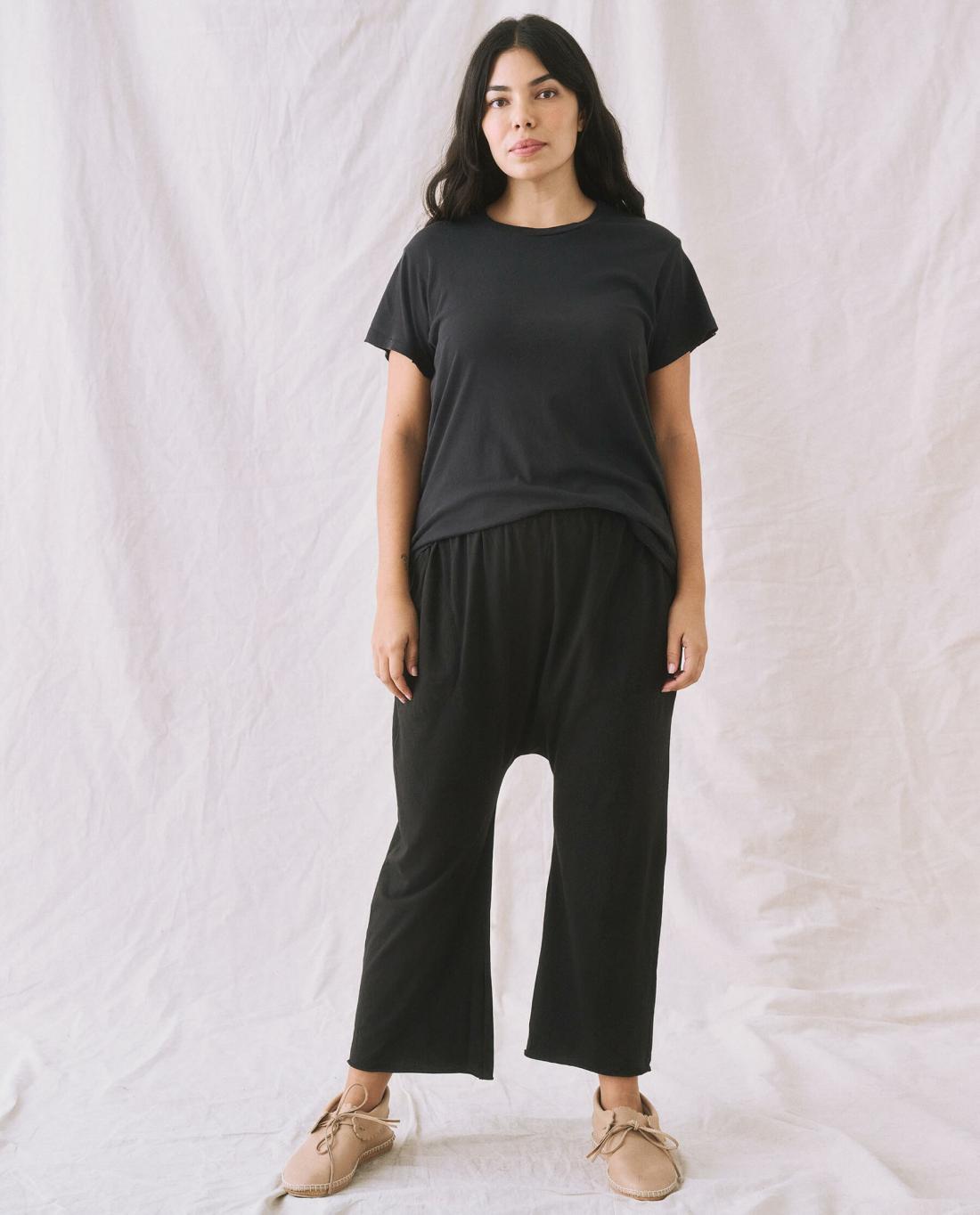 Sweatpants | Women The Great. The Jersey Crop. Almost Black