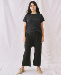 Sweatpants | Women The Great. The Jersey Crop. Almost Black
