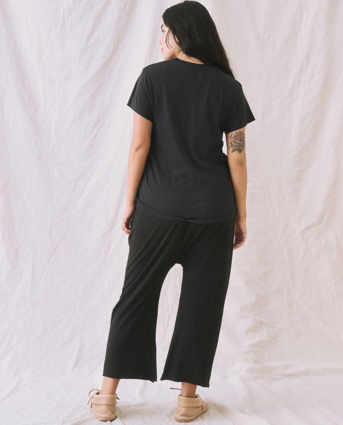 Sweatpants | Women The Great. The Jersey Crop. Almost Black