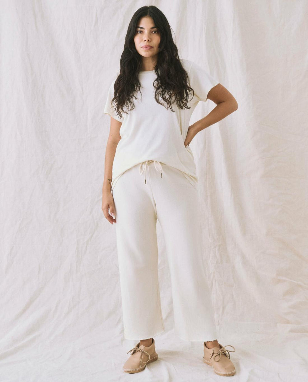 Sweatpants | Women The Great. The Wide Leg Cropped Sweatpant. Washed White