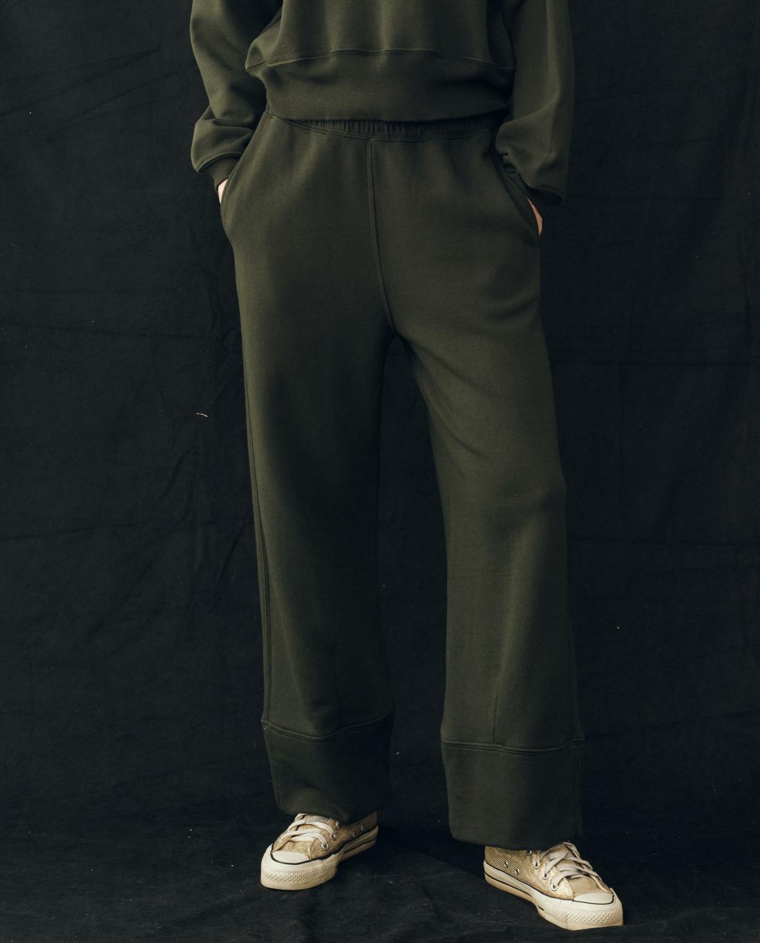 Sweatpants | Women The Great. The Win Sweatpant. Woodland Green