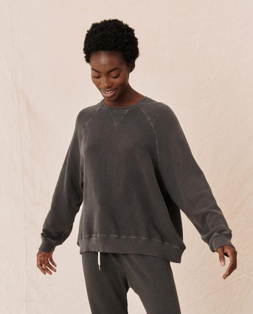 Sweatshirts | Women The Great. The Slouch Sweatshirt. Washed Black