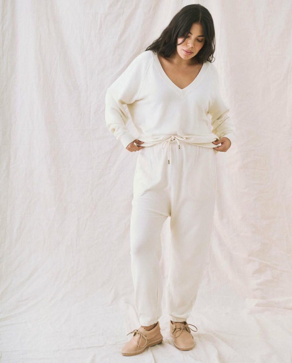 Sweatshirts | Women The Great. The V Washed White