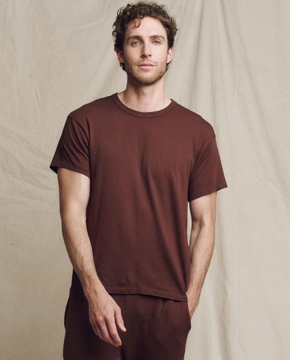 Tees &amp; Sweats | Men The Great. The Men's Boxy Crew. Solid Toasted Walnut