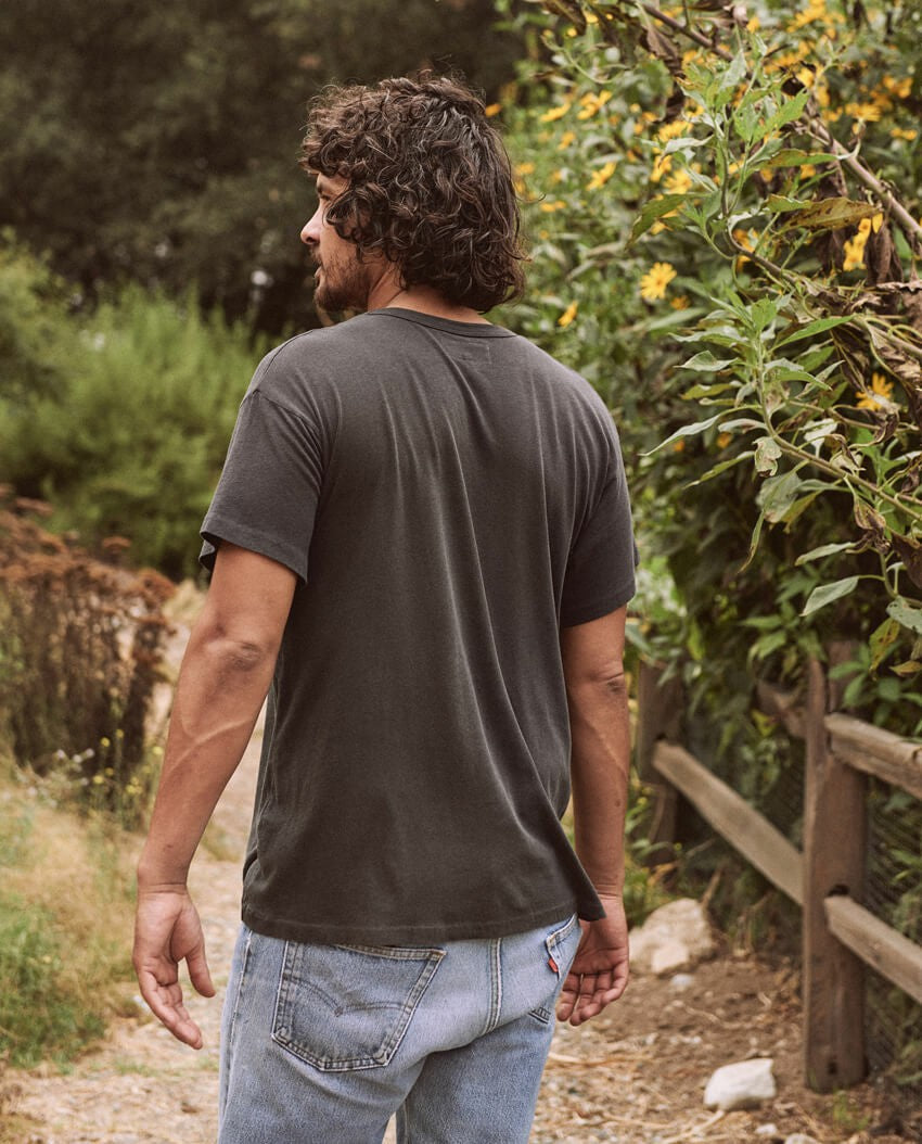 Tees &amp; Sweats | Men The Great. The Men's Boxy Crew. Washed Black