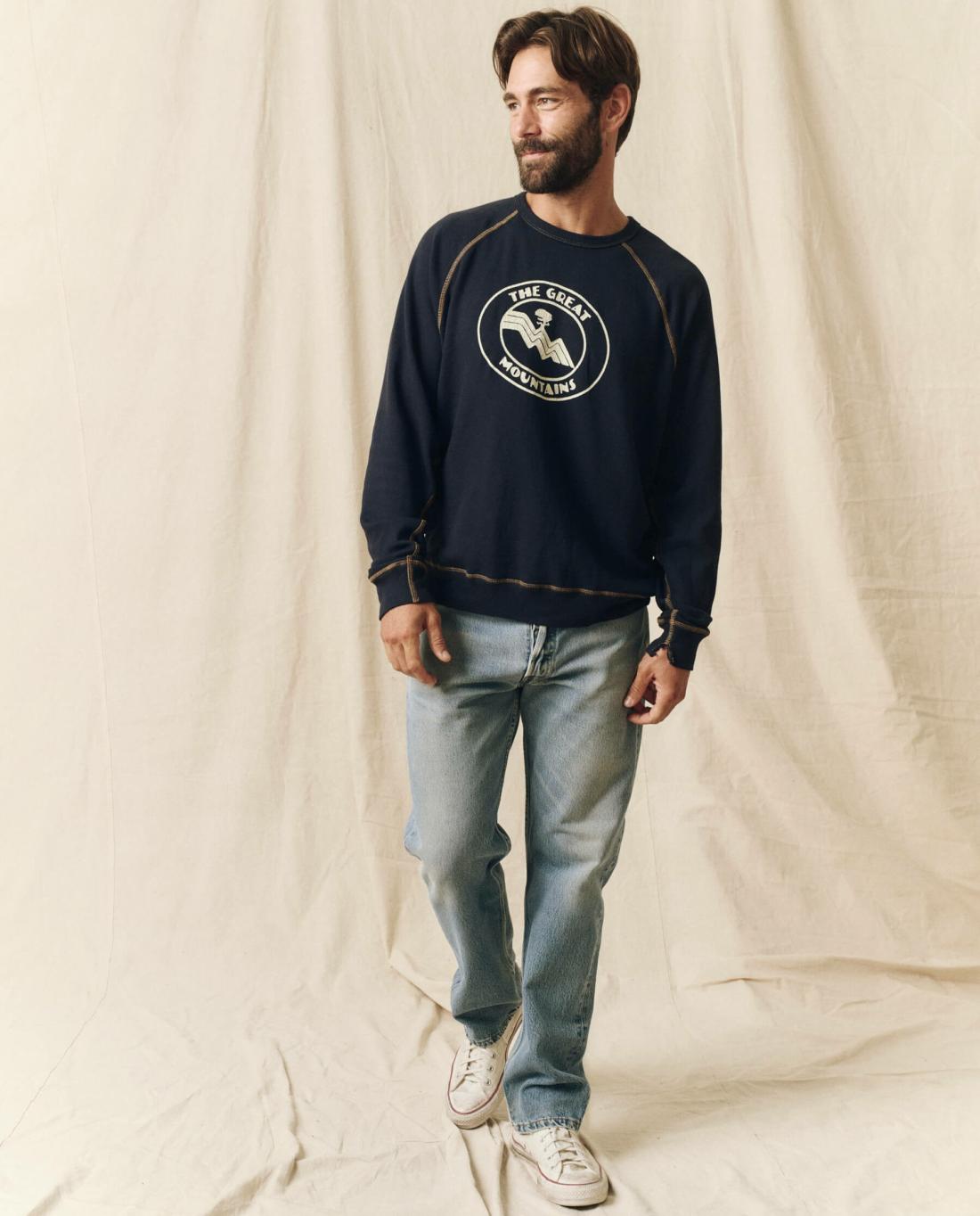 Tees &amp; Sweats | Men The Great. The Men's College Sweatshirt. Graphic Stargazer Blue With Mountain