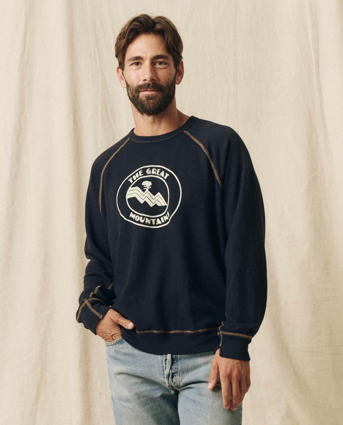 Tees &amp; Sweats | Men The Great. The Men's College Sweatshirt. Graphic Stargazer Blue With Mountain