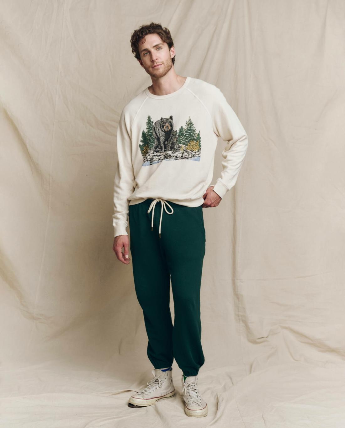 Tees &amp; Sweats | Men The Great. The Men's College Sweatshirt. Graphic Washed White With Black Bear