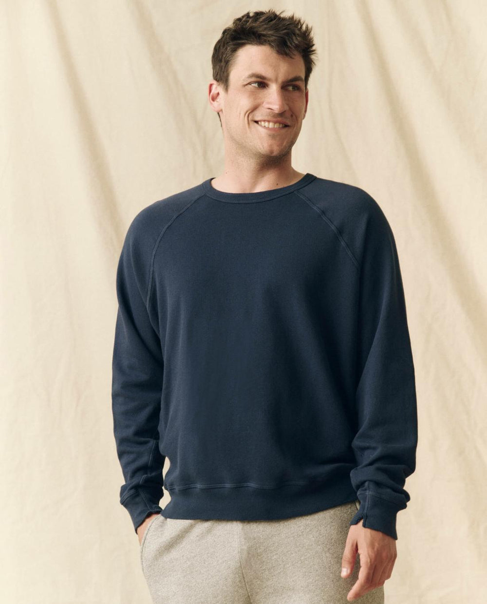 Tees &amp; Sweats | Men The Great. The Men's College Sweatshirt. True Navy