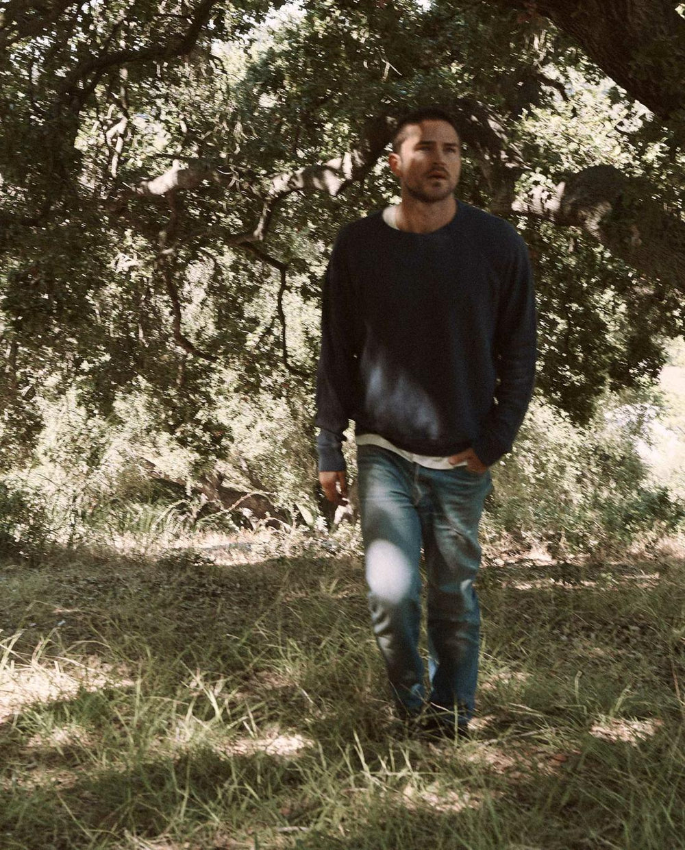 Tees &amp; Sweats | Men The Great. The Men's College Sweatshirt. Washed Navy