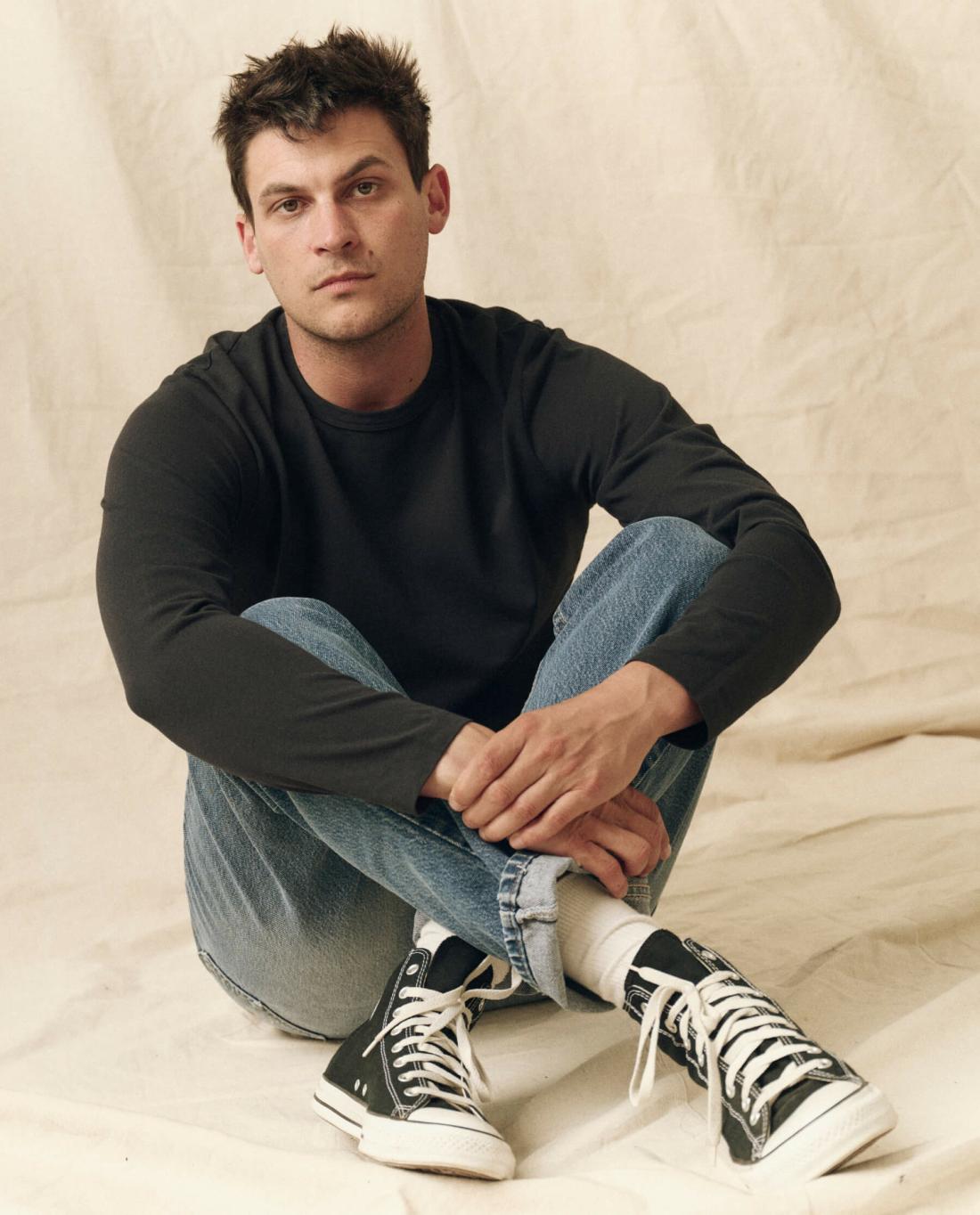 Tees &amp; Sweats | Men The Great. The Men's Pure Knits Long Sleeve Slim Crew. Solid Almost Black