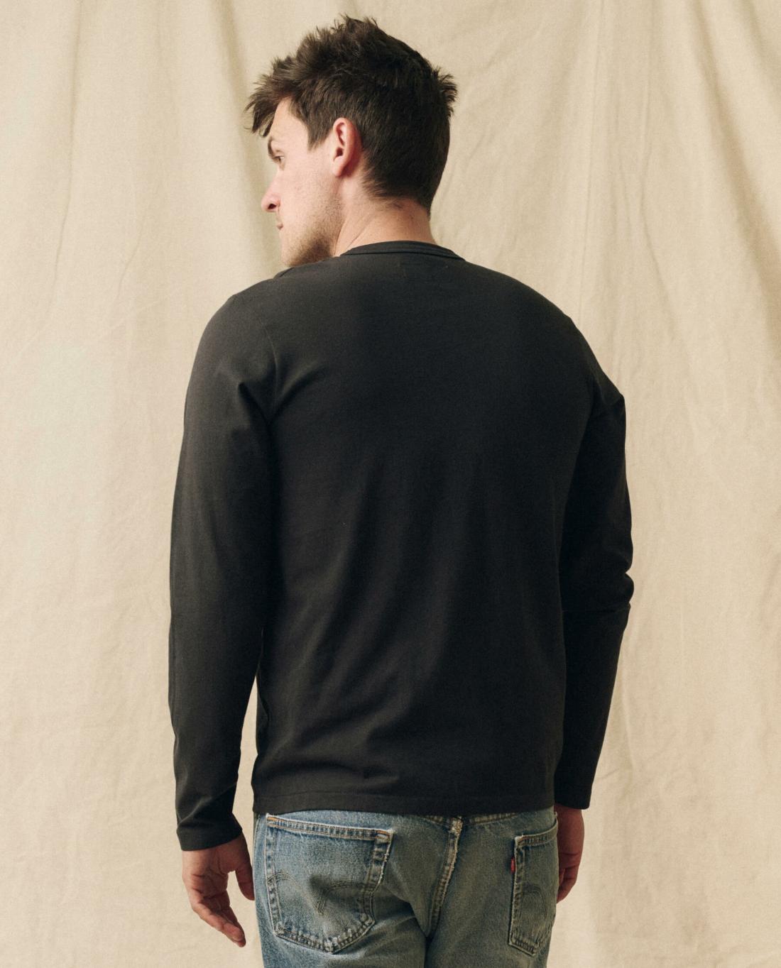 Tees &amp; Sweats | Men The Great. The Men's Pure Knits Long Sleeve Slim Crew. Solid Almost Black
