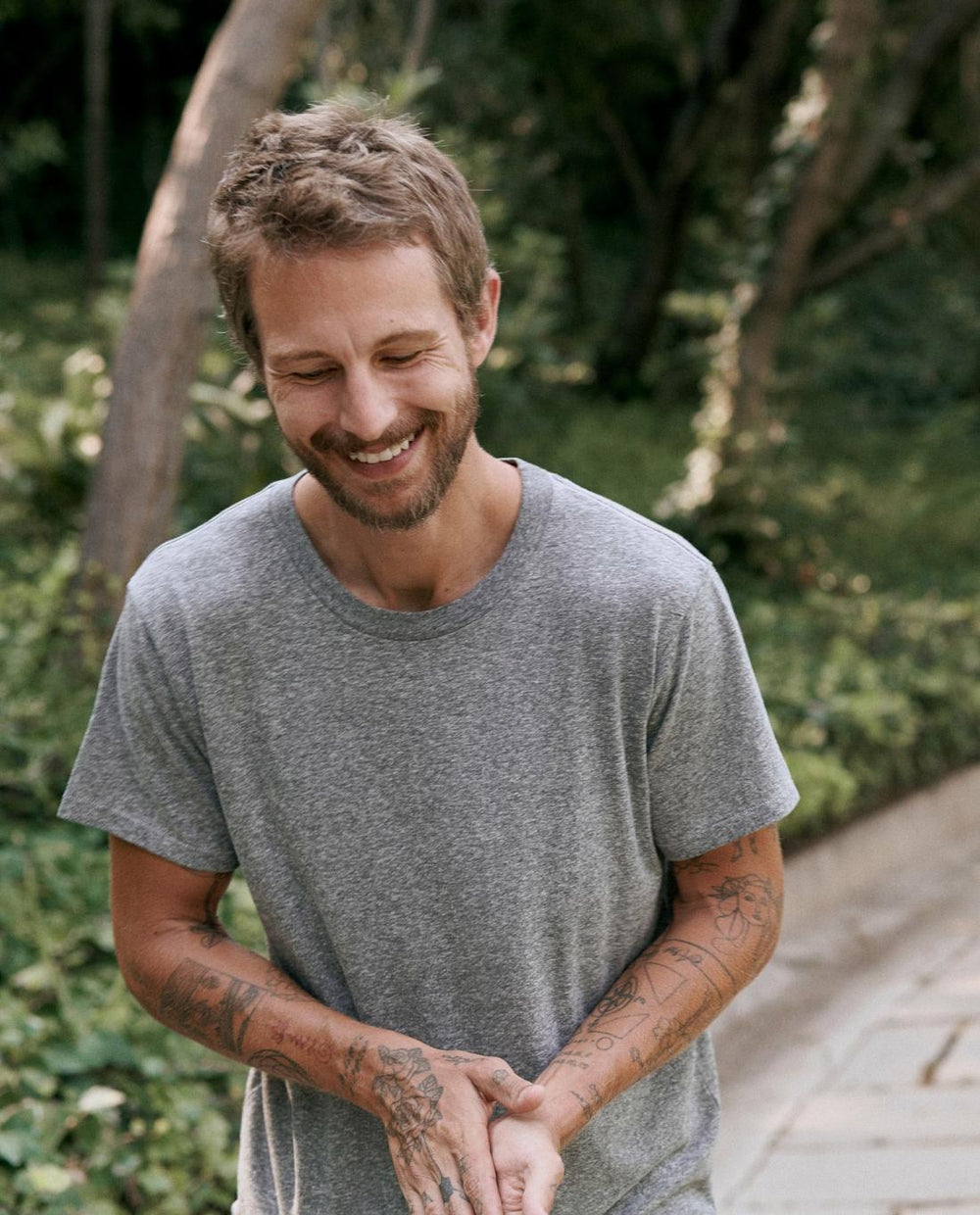 Tees &amp; Sweats | Men The Great. The Men's Slim Tee. Heather Grey