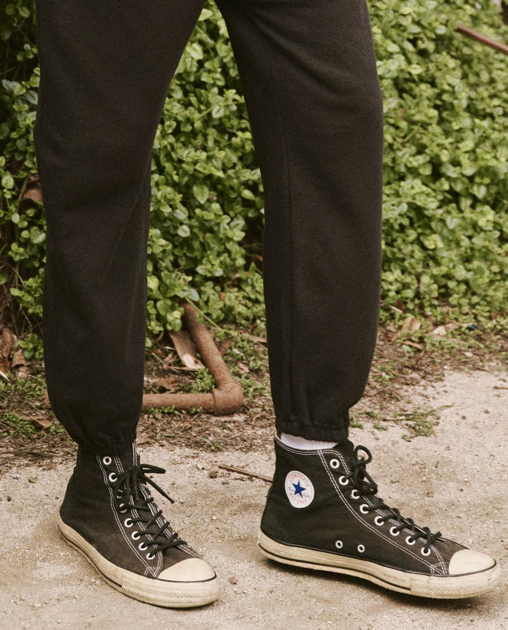 Tees &amp; Sweats | Men The Great. The Men's Stadium Sweatpant. Almost Black