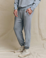 Tees &amp; Sweats | Men The Great. The Men's Stadium Sweatpant. Solid Big Sky