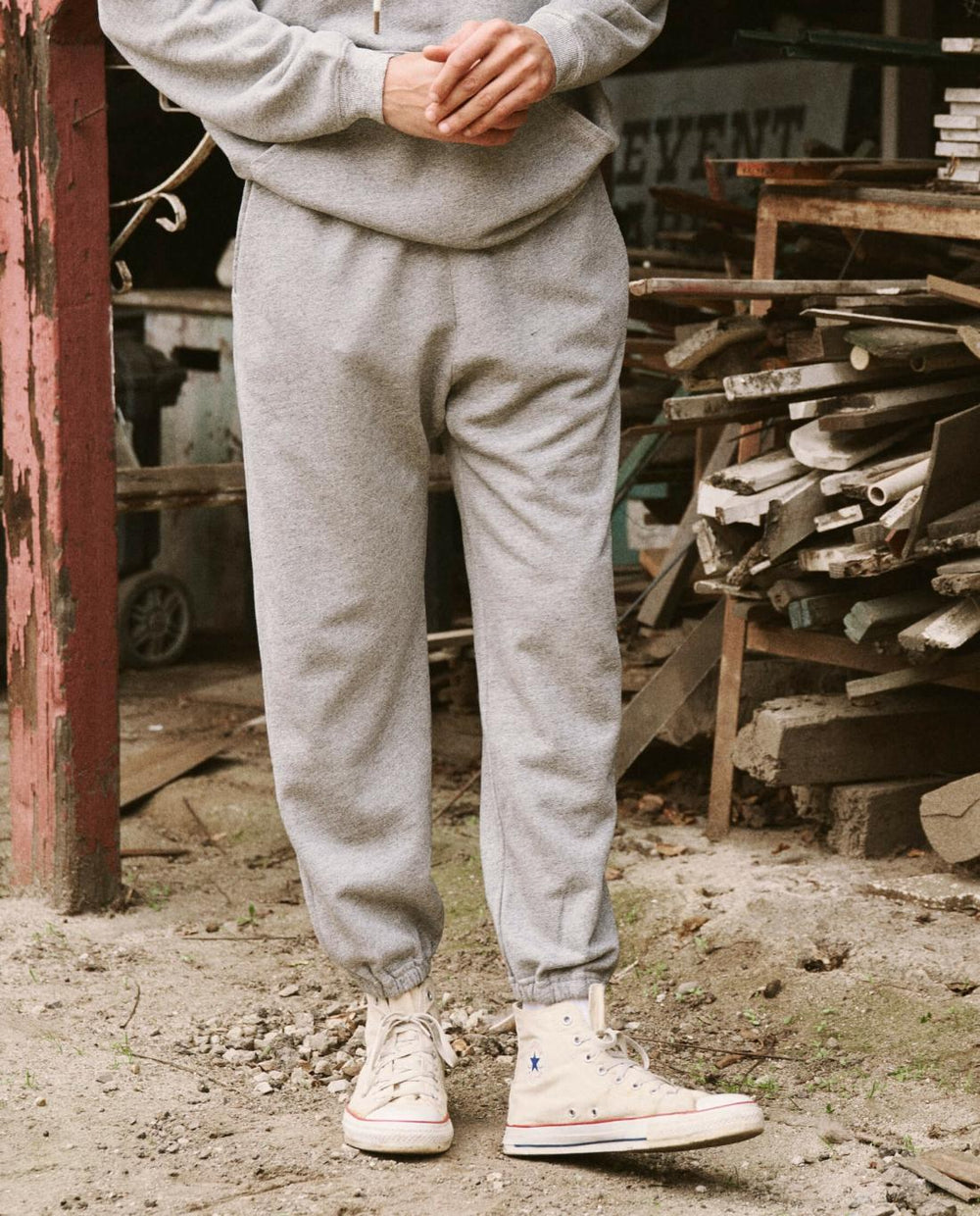 Tees &amp; Sweats | Men The Great. The Men's Stadium Sweatpant. Varsity Grey
