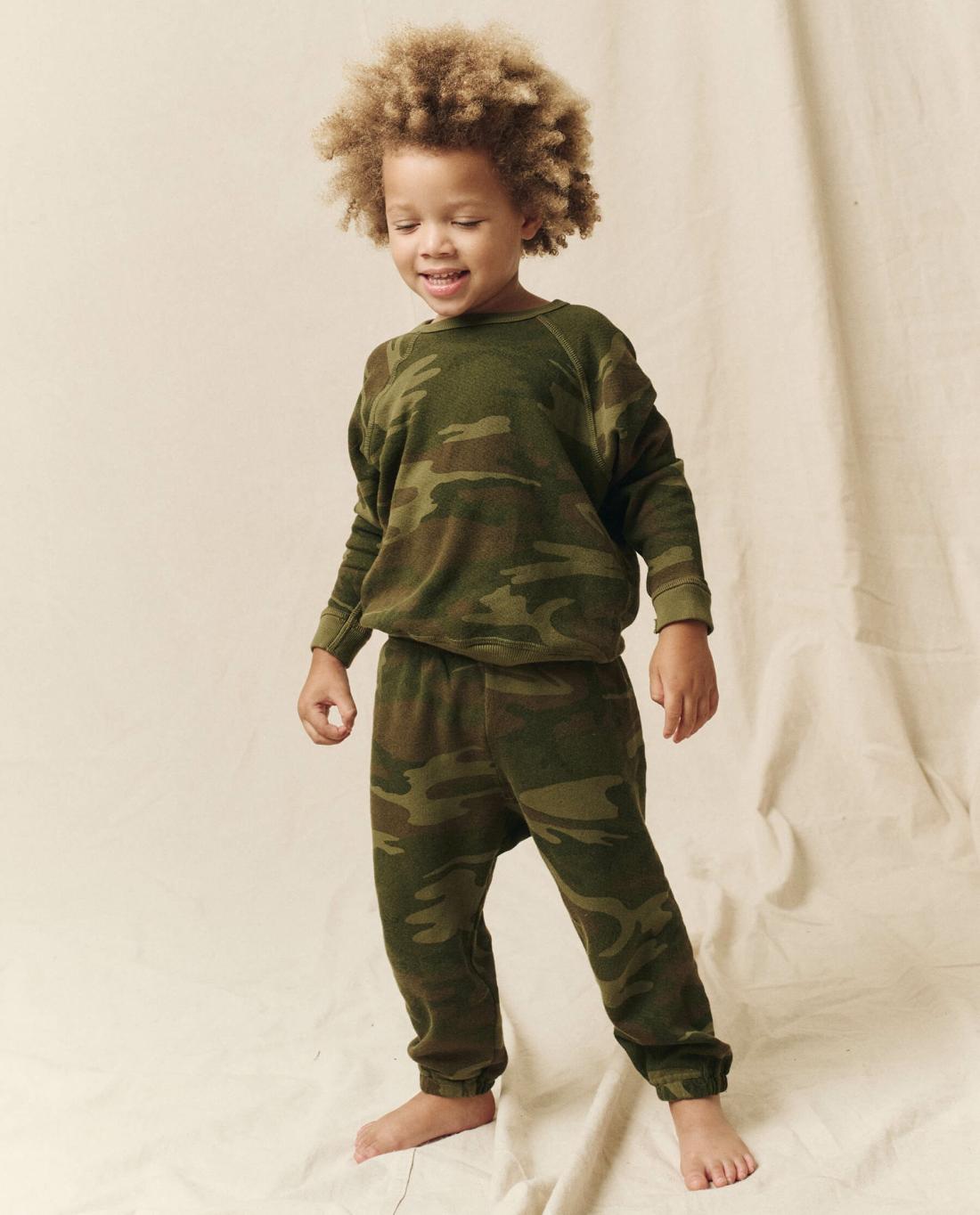 Tees &amp; Sweats | Kids The Great. The Little Stadium Sweatpant. Novelty Deep Woods Camo