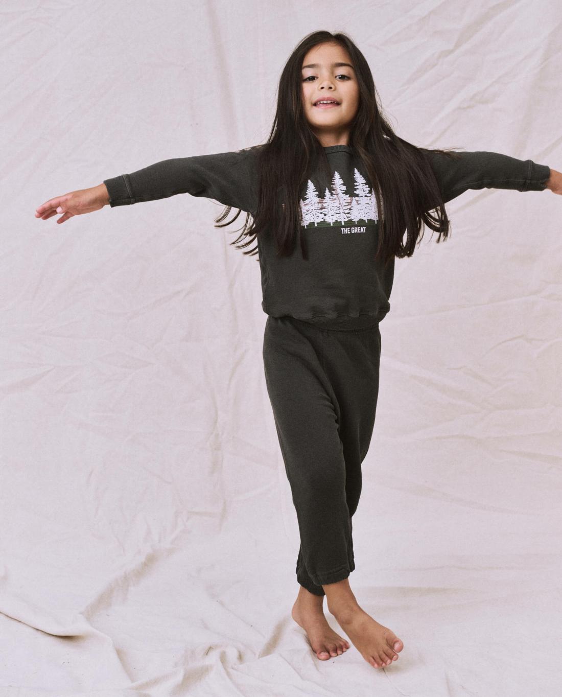 Tees &amp; Sweats | Kids The Great. The Little Stadium Sweatpant. Solid Washed Black