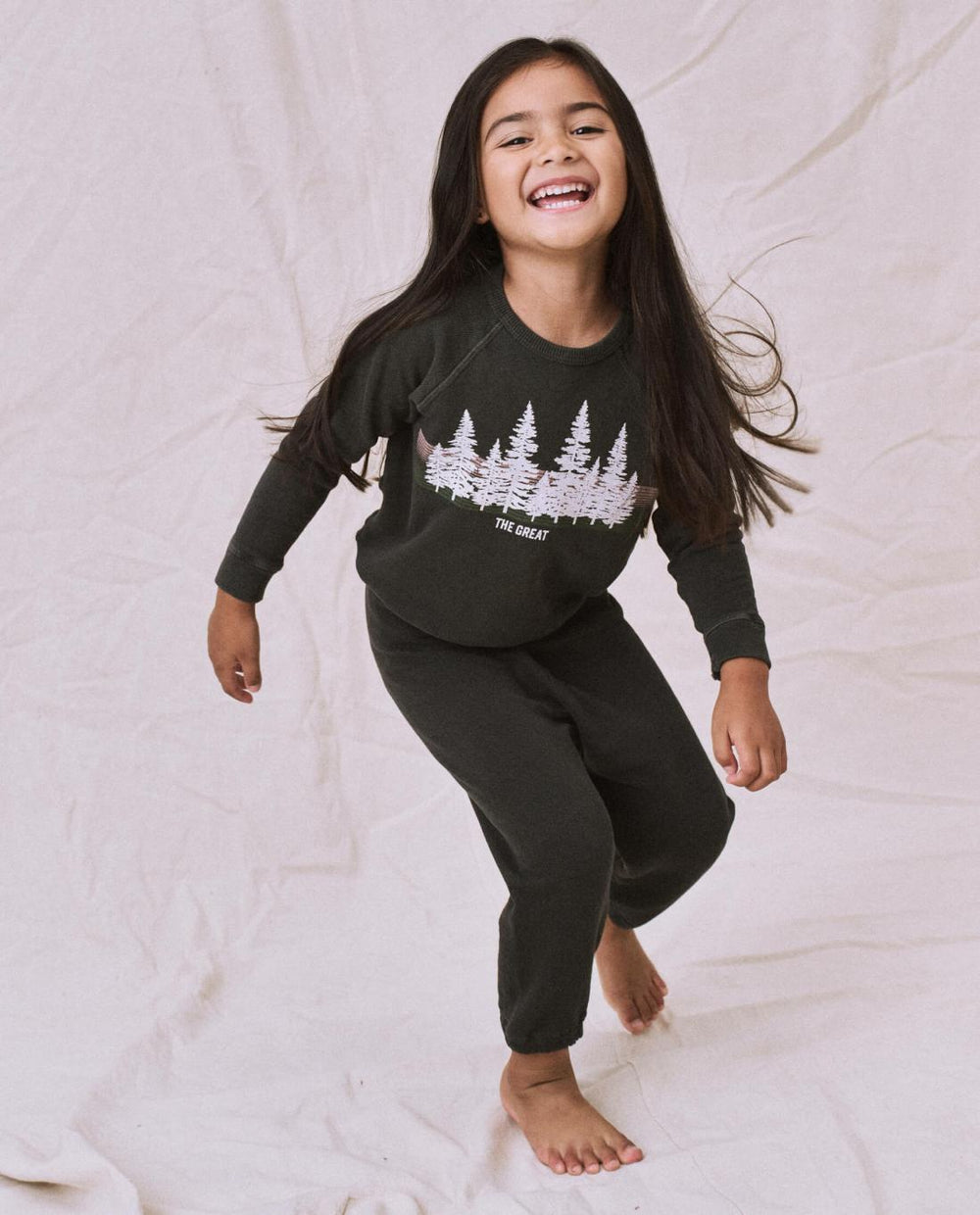 Tees &amp; Sweats | Kids The Great. The Little Stadium Sweatpant. Solid Washed Black
