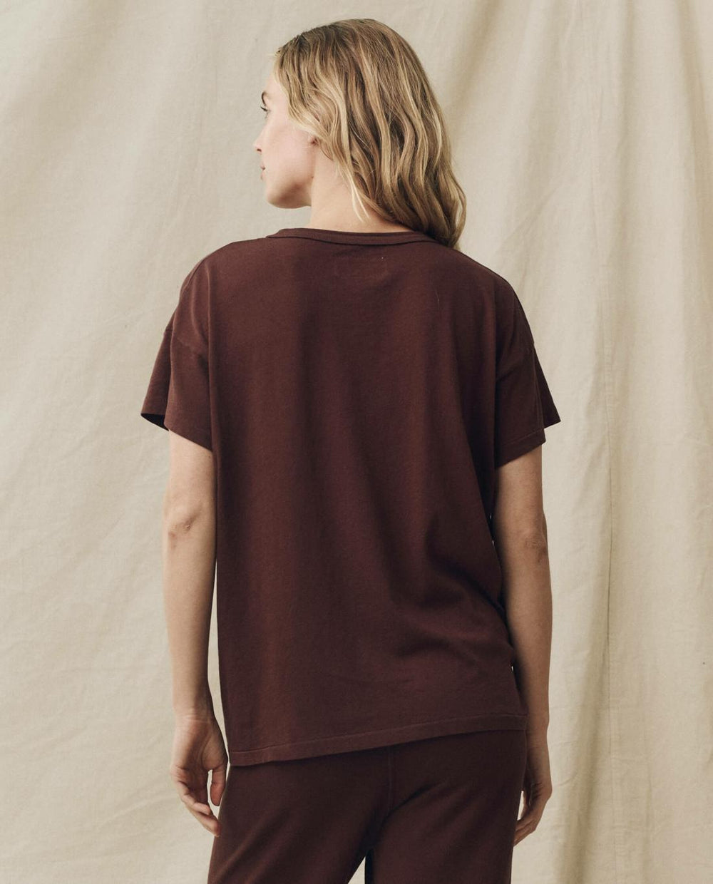 Tees | Women The Great. The Boxy Crew. Solid Toasted Walnut
