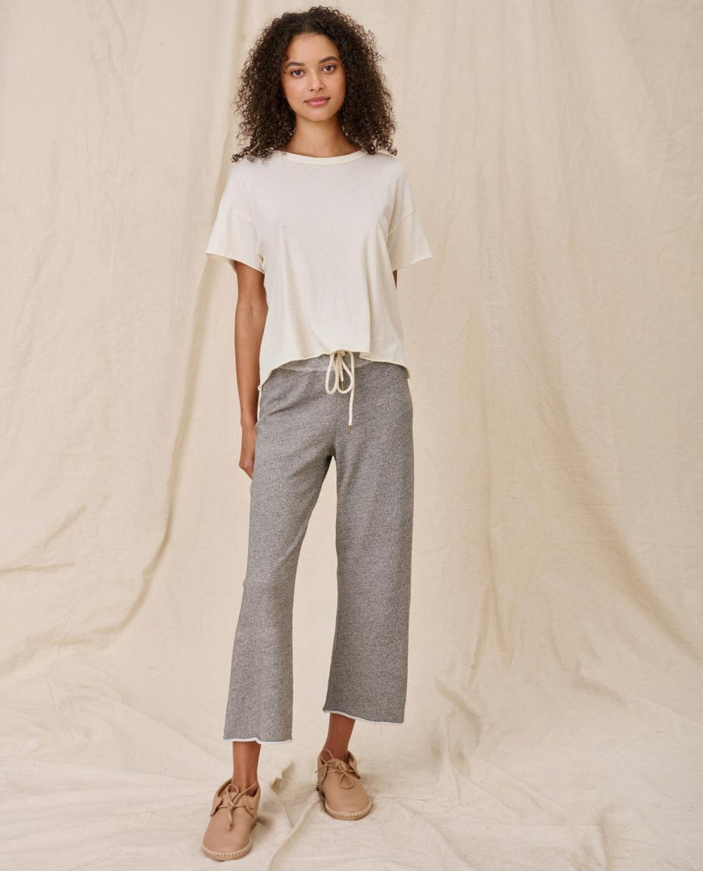 Tees | Women The Great. The Crop Tee. Solid Washed White