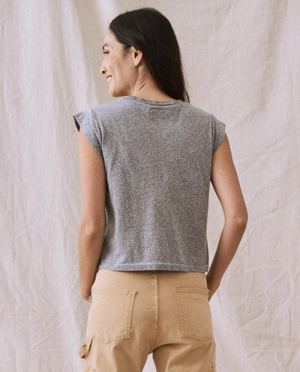 Tees | Women The Great. The Peak Shoulder Tee. Heather Grey