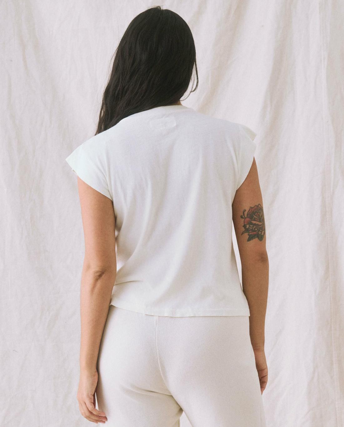 Tees | Women The Great. The Peak Shoulder Tee. Washed White
